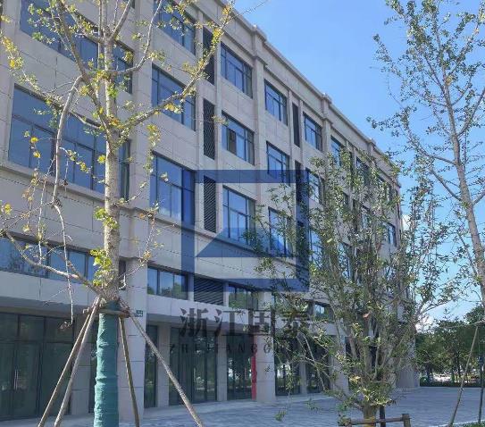 �V��ĳ��˾�ӹ̸��칤��